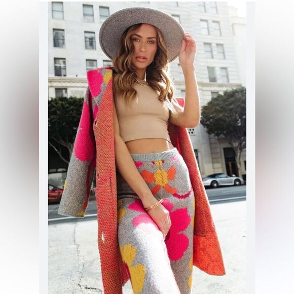 Dani & Davi Happy Flower Cardigan and Sweater pants Set - Picture 2 of 8